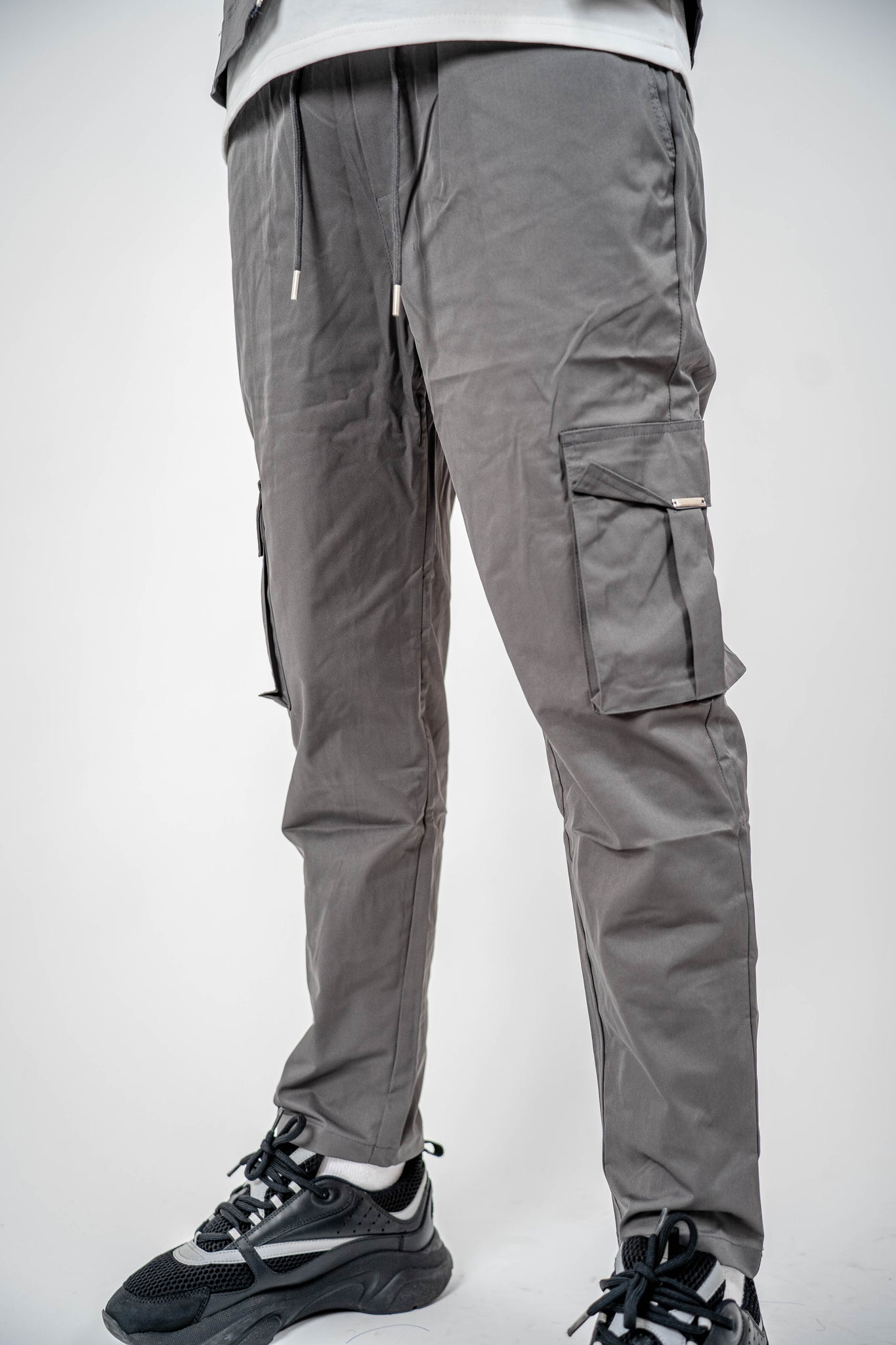 Ensemble Cargo Gris